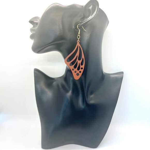 Butterfly Wings Earrings - Vegan Leather Accessories - Moth Wings - Statement - Picture 8 of 10
